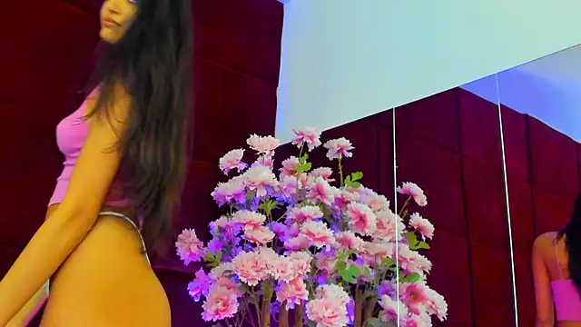 Snapshot of Alexxa chatting on October 27, 2025, 7:07 pm Alexxa online show from October 27, 2025, 7:07 pm