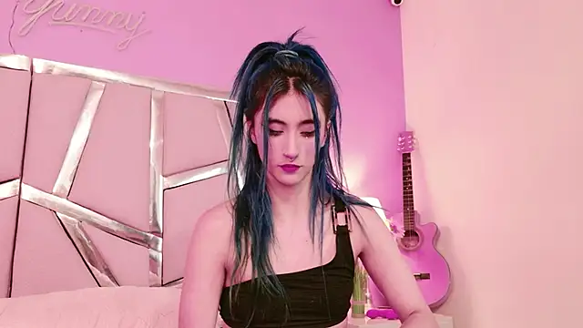 Lunapage online show from October 2, 2025, 9:11 pm