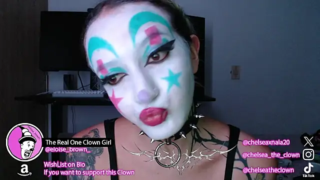 Snapshot of Eloise-brown chatting on March 13, 2026, 8:04 pm Eloise-brown online show from March 13, 2026, 8:04 pm