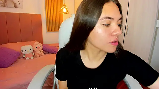 Snapshot of mia_nevaeh chatting on January 7, 2025, 11:24 pm mia nevaeh online show from January 7, 2025, 11:24 pm