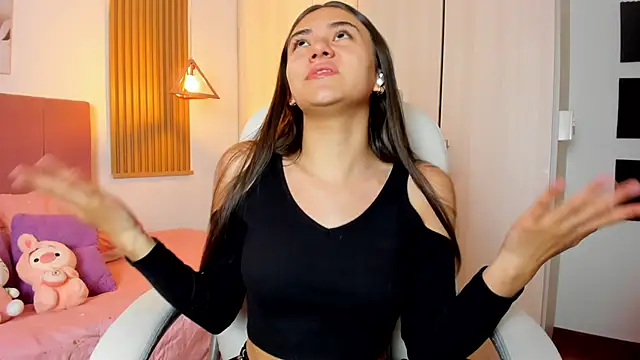 Snapshot of mia_nevaeh chatting on February 6, 2025, 9:17 pm mia nevaeh online show from February 6, 2025, 9:17 pm