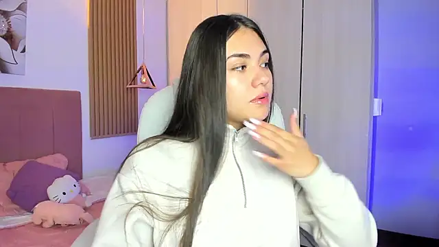 Snapshot of mia_nevaeh chatting on October 23, 2025, 8:18 pm mia nevaeh online show from October 23, 2025, 8:18 pm