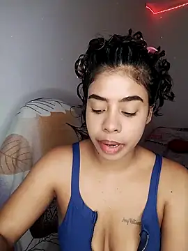 Fanny Klean online show from November 7, 2025, 2:44 am