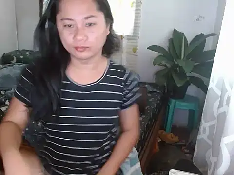 Snapshot of Sweet_amberxyz18 chatting on April 20, 2026, 3:42 am Sweet amberxyz18 online show from April 20, 2026, 3:42 am