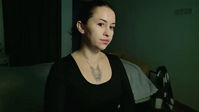 Snapshot of VioletCatt chatting on October 14, 2025, 5:41 am VioletCatt online show from October 14, 2025, 5:41 am