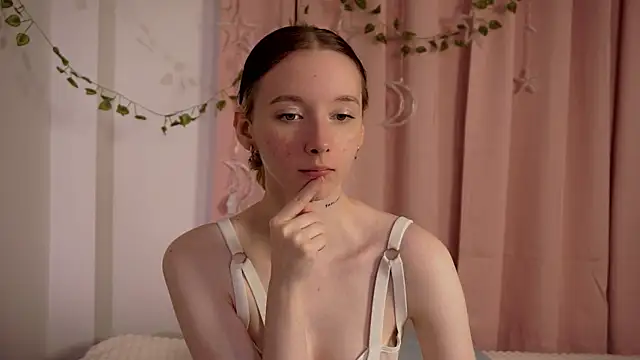 Snapshot of LimaLexxx chatting on September 22, 2025, 5:37 pm LimaLexxx online show from September 22, 2025, 5:37 pm