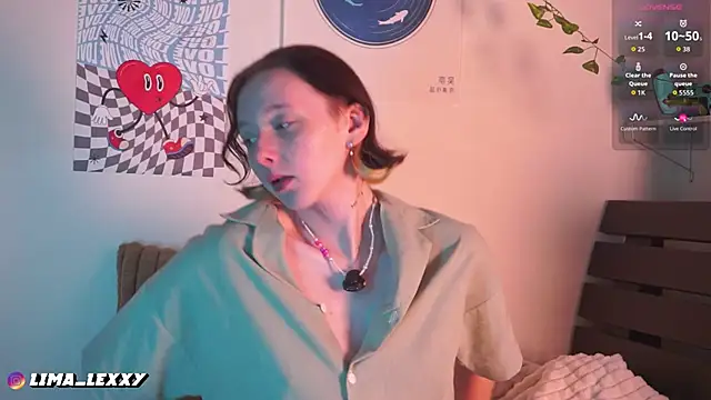 LimaLexxx online show from April 23, 2026, 2:46 am