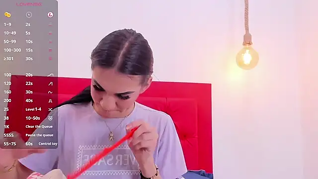 Mia thompson 19 online show from January 10, 2025, 8:26 pm