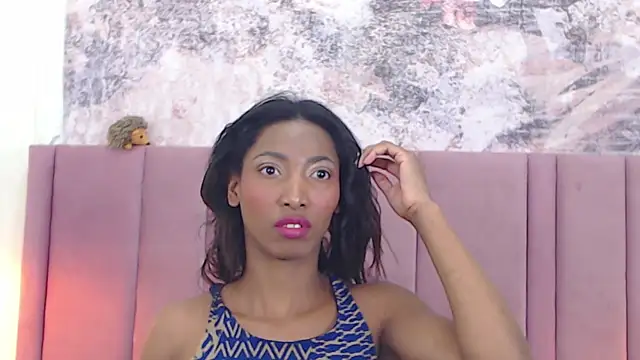 Snapshot of SabrinaDevill chatting on October 14, 2025, 1:12 pm SabrinaDevill online show from October 14, 2025, 1:12 pm