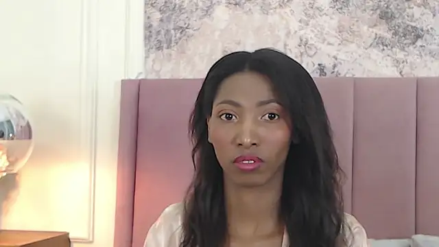 Snapshot of SabrinaDevill chatting on October 16, 2025, 1:01 pm SabrinaDevill online show from October 16, 2025, 1:01 pm