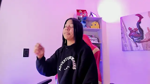 madelyn rose  online show from January 15, 2025, 2:17 am