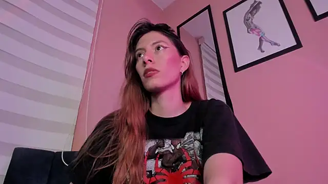 Snapshot of SensualJane2 chatting on June 11, 2026, 5:38 am SensualJane2 online show from June 11, 2026, 5:38 am