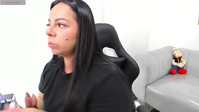 jimena 1b online show from December 29, 2024, 8:26 pm