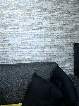 Snapshot of ExclusiveLeexx chatting on October 23, 2025, 12:15 pm ExclusiveLeexx online show from October 23, 2025, 12:15 pm