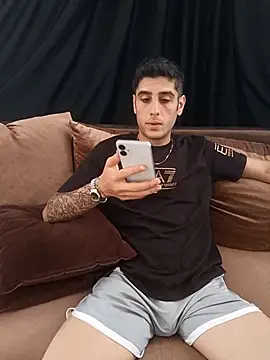 Snapshot of arenn1997 chatting on October 4, 2025, 12:03 pm arenn1997 online show from October 4, 2025, 12:03 pm