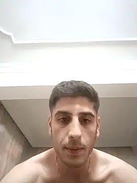 Snapshot of arenn1997 chatting on October 19, 2025, 12:22 am arenn1997 online show from October 19, 2025, 12:22 am