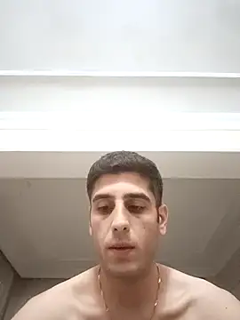 Snapshot of arenn1997 chatting on October 26, 2025, 12:05 am arenn1997 online show from October 26, 2025, 12:05 am