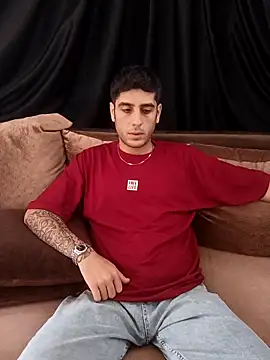 Snapshot of arenn1997 chatting on October 28, 2025, 12:09 pm arenn1997 online show from October 28, 2025, 12:09 pm