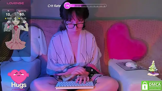 Snapshot of dreamgirllovee chatting on January 20, 2025, 2:01 am dreamgirllovee online show from January 20, 2025, 2:01 am