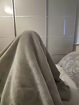 Snapshot of Hardmard chatting on January 2, 2025, 2:02 pm Hardmard online show from January 2, 2025, 2:02 pm