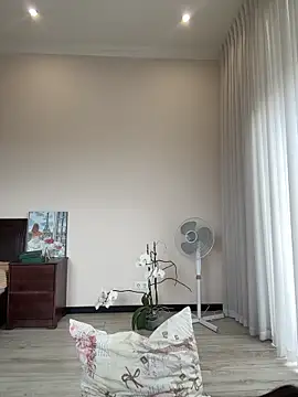 Snapshot of Hott_Lolla chatting on September 12, 2025, 7:30 am Hott Lolla online show from September 12, 2025, 7:30 am