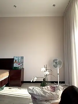 Snapshot of Hott_Lolla chatting on September 14, 2025, 6:45 am Hott Lolla online show from September 14, 2025, 6:45 am