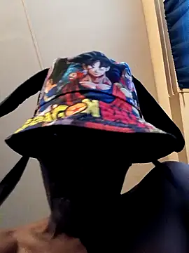 Snapshot of Loved5555555555 chatting on April 14, 2026, 11:22 pm Loved5555555555 online show from April 14, 2026, 11:22 pm