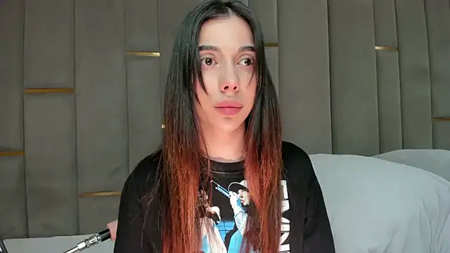 Snapshot of eva_lim chatting on March 7, 2026, 3:42 pm eva lim online show from March 7, 2026, 3:42 pm