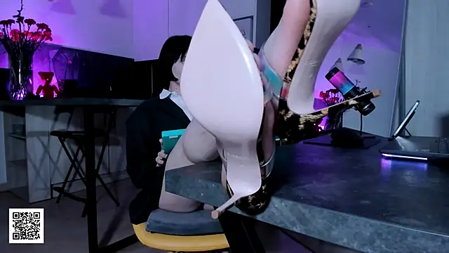  Goddess Misha  online show from March 7, 2026, 9:23 pm