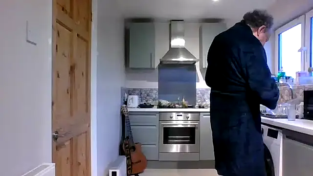 jimmybenido online show from February 19, 2025, 5:16 pm