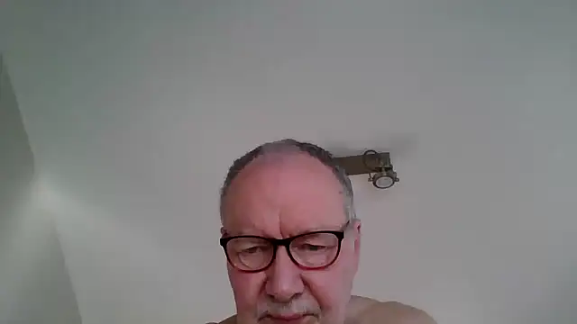 jimmybenido online show from April 24, 2026, 4:42 pm
