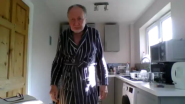 jimmybenido online show from August 1, 2026, 4:50 pm