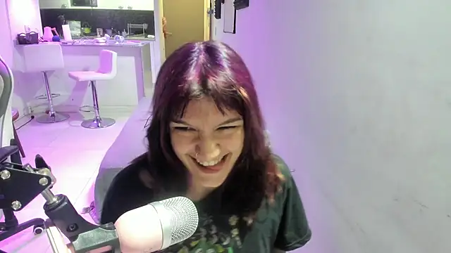 mikitababe online show from February 17, 2025, 3:53 pm