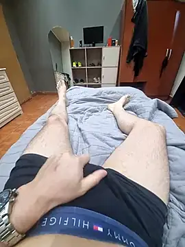 Snapshot of BISX-24 chatting on December 3, 2025, 9:24 pm BISX-24 online show from December 3, 2025, 9:24 pm