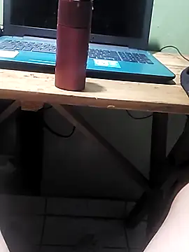 Snapshot of Cris29_84 chatting on October 1, 2025, 4:18 am Cris29 84 online show from October 1, 2025, 4:18 am