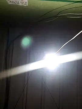 Snapshot of Cris29_84 chatting on October 21, 2025, 9:59 pm Cris29 84 online show from October 21, 2025, 9:59 pm