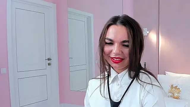 CamillaLarson online show from December 9, 2024, 6:12 am