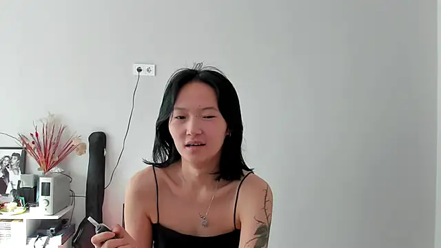 Snapshot of ailey_chao chatting on June 7, 2026, 2:37 am ailey chao online show from June 7, 2026, 2:37 am