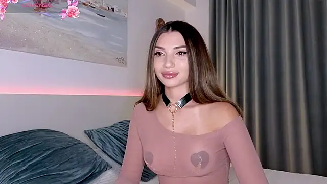 ReyaSophia online show from September 23, 2025, 7:50 pm