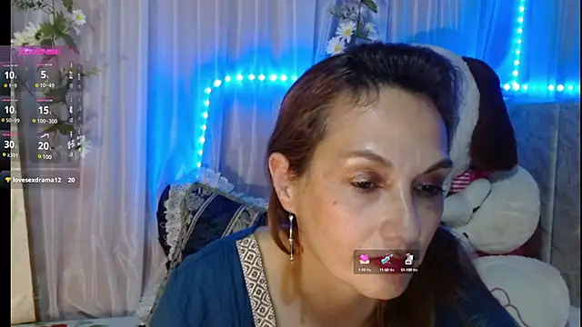 italagomez  online show from December 6, 2024, 3:08 am