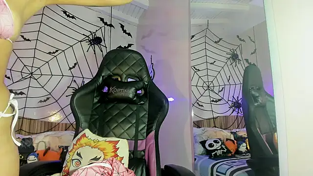 Snapshot of IamNayuta chatting on October 25, 2025, 7:41 pm IamNayuta online show from October 25, 2025, 7:41 pm