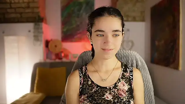 Snapshot of Gia_Paige18 chatting on December 6, 2024, 12:05 pm Gia Paige18 online show from December 6, 2024, 12:05 pm