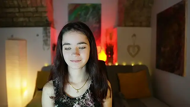 Snapshot of Gia_Paige18 chatting on January 21, 2025, 9:35 am Gia Paige18 online show from January 21, 2025, 9:35 am
