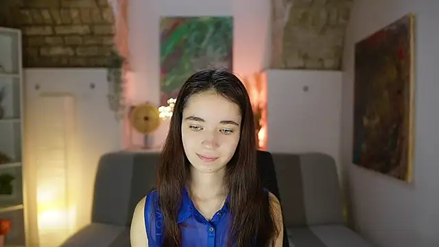Snapshot of Gia_Paige18 chatting on March 17, 2025, 11:21 am Gia Paige18 online show from March 17, 2025, 11:21 am