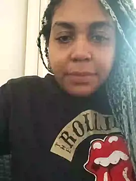 ELLA KELLY online show from January 30, 2025, 11:44 am