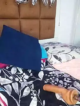 ELLA KELLY online show from February 25, 2025, 6:09 pm