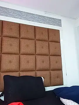 ELLA KELLY online show from March 13, 2025, 12:02 pm