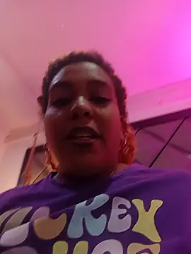 ELLA KELLY online show from May 14, 2026, 11:39 am