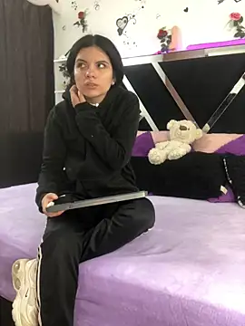 Snapshot of 1lovelygirls chatting on October 2, 2025, 12:01 pm 1lovelygirls online show from October 2, 2025, 12:01 pm