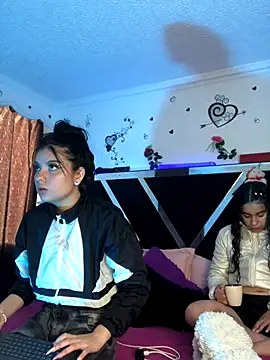 Snapshot of 1lovelygirls chatting on October 18, 2025, 12:28 pm 1lovelygirls online show from October 18, 2025, 12:28 pm